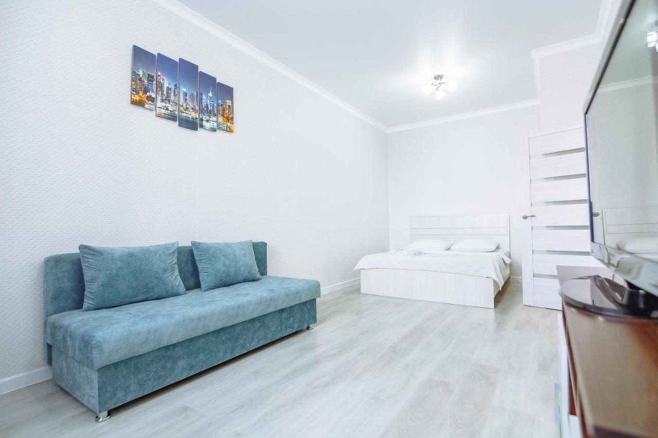 Apartment On Kabanbay Batyra Avenue 29 アスターナ エクステリア 写真