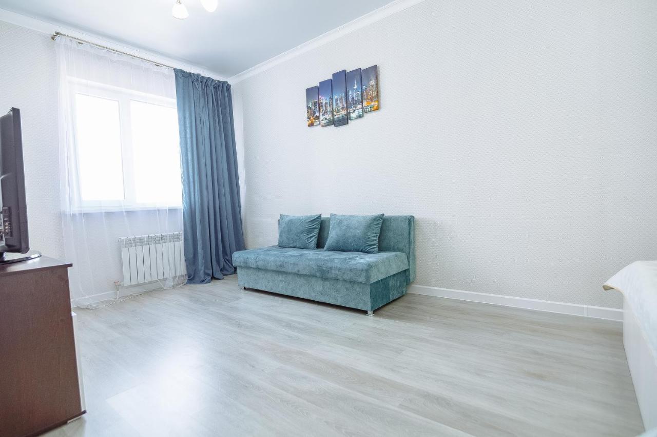 Apartment On Kabanbay Batyra Avenue 29 アスターナ エクステリア 写真