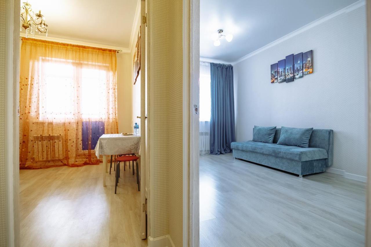 Apartment On Kabanbay Batyra Avenue 29 アスターナ エクステリア 写真